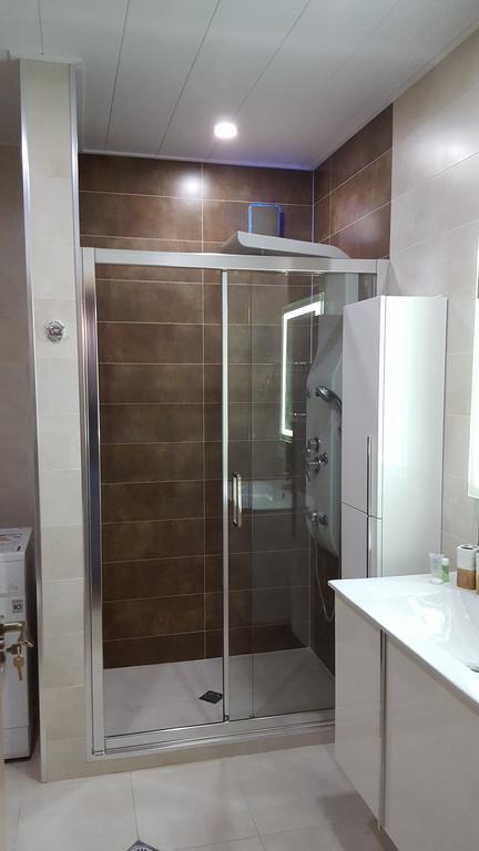 Apartment Rustaveli 1 ティビリシ エクステリア 写真