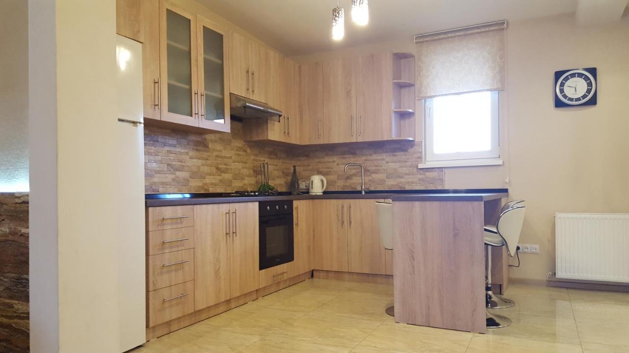 Apartment Rustaveli 1 ティビリシ エクステリア 写真